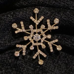 VTG Rhinestone Snowflake Brooch